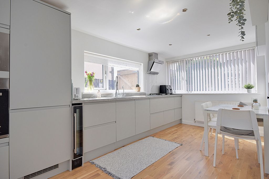 Additional image 10 of 4 bed terraced house for saleLaverock Lane, Brighouse, West Yorkshire HD6
