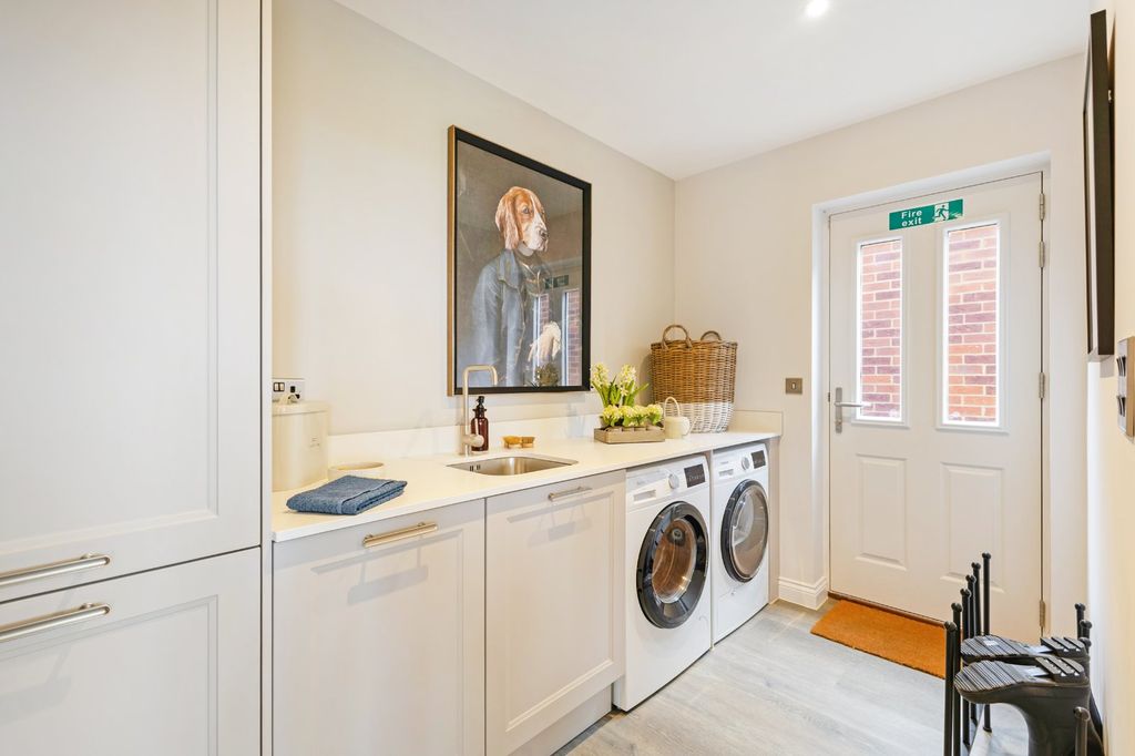 Additional image 5 of 5 bed detached house for saleKingsgate Place, Reading Street, Broadstairs, Kent CT10