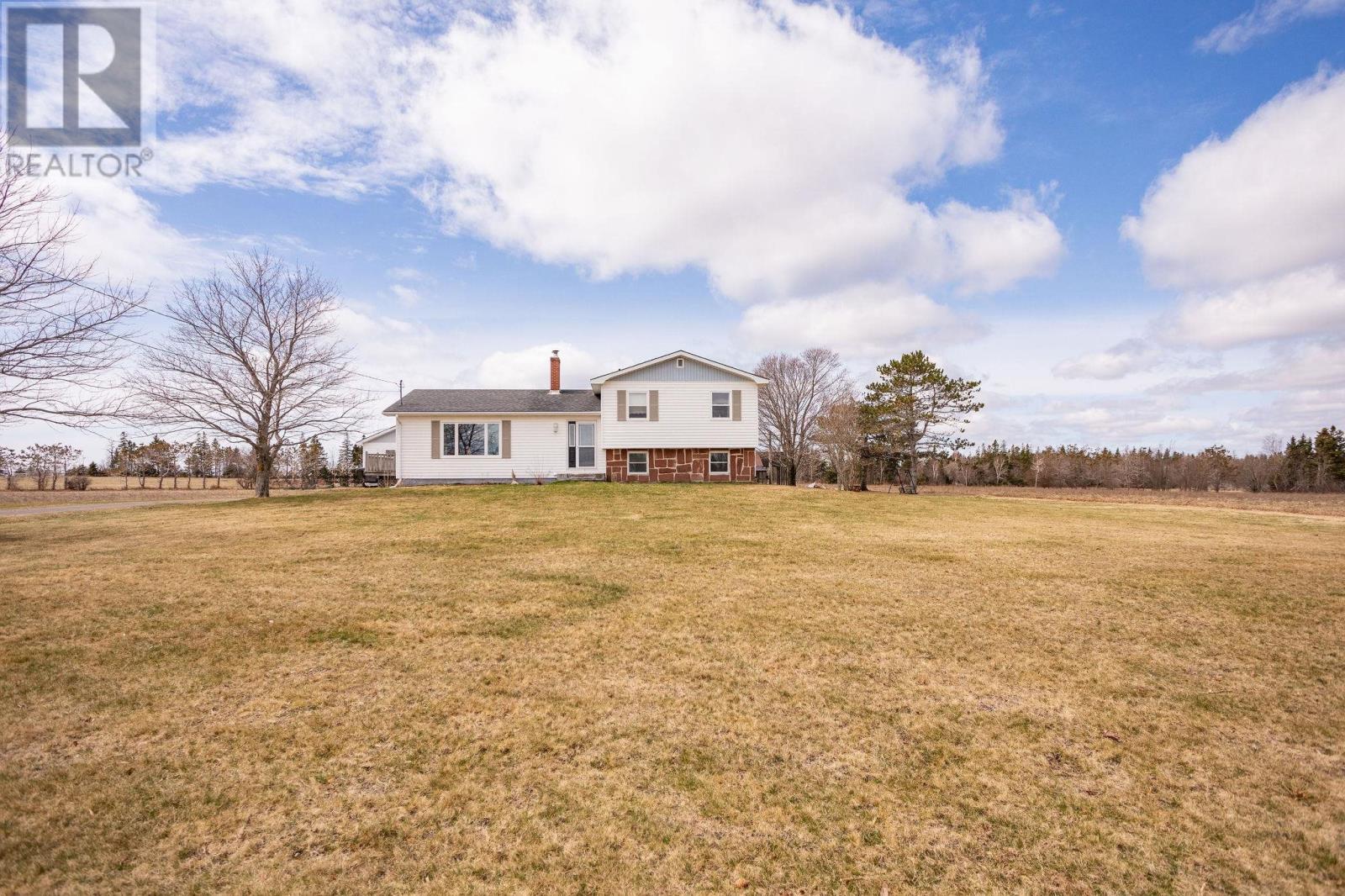 382 ROBERTSON Road