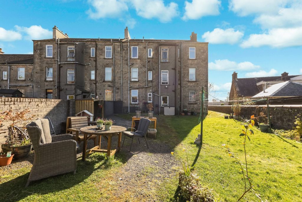 Additional image 11 of 2 bed flat for saleJanefield Place, Beith, North Ayrshire KA15