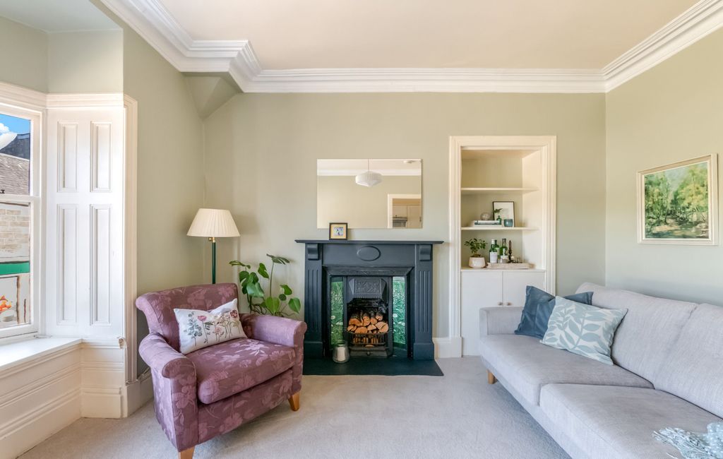 3 bed maisonette for saleDrummond Street, Comrie PH6 photo 3