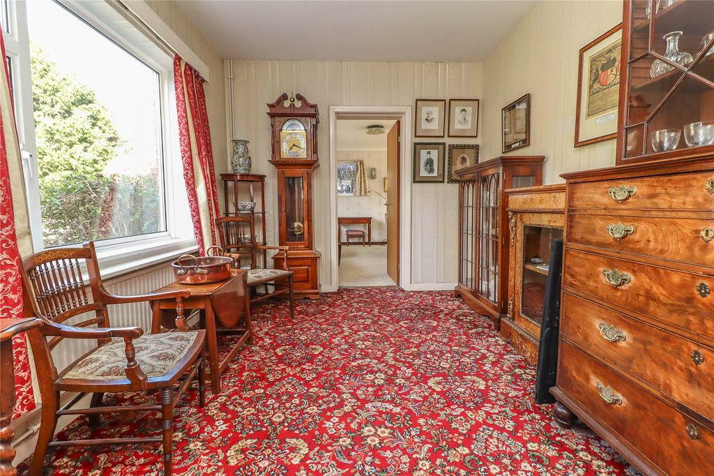 4 bed detached house for saleManor Close, Abbotts Ann, Andover, Hampshire SP11 photo 5