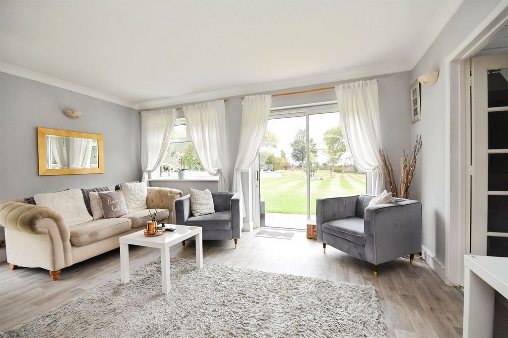 Additional image 7 of 4 bed detached house for saleNoak Hill Road, Billericay CM12