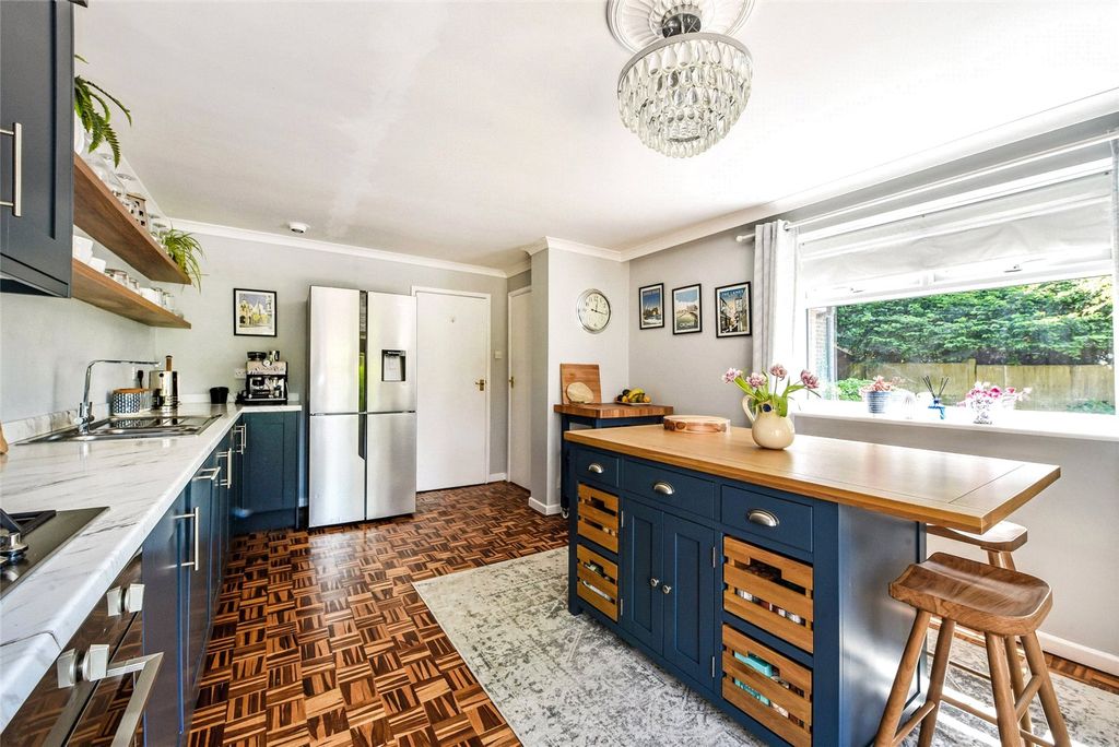Additional image 4 of 5 bed detached house for saleHollybank Lane, Emsworth, Hampshire PO10