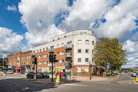 Albany Court, Kenton, Harrow HA3