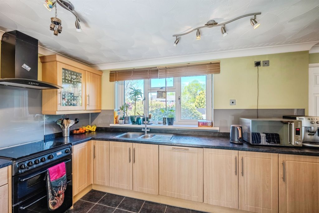 Additional image 6 of 4 bed semi-detached house for saleChannel View, Bulwark, Chepstow NP16