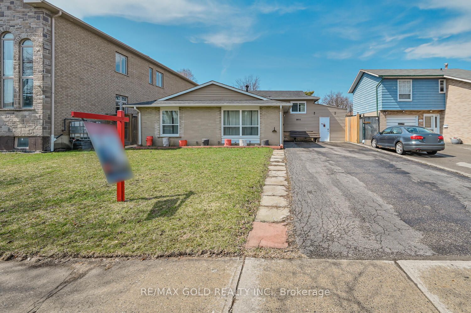 Additional image 3 of 3031 Lafontaine Road, Mississauga, ON, L4T 1Z4