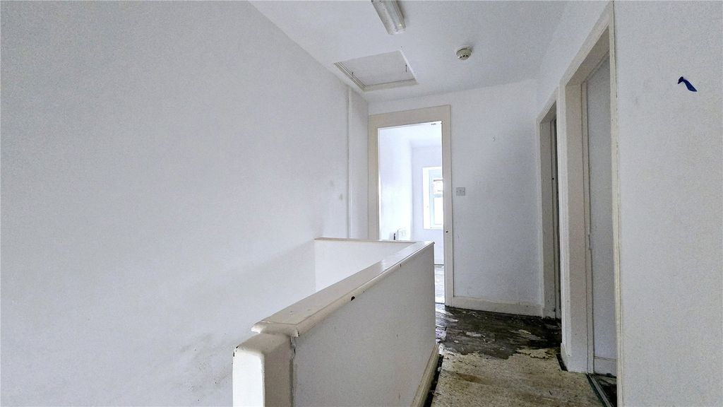 Additional image 7 of 1 bed flat for saleSt. Cybi Street, Holyhead, Isle Of Anglesey LL65