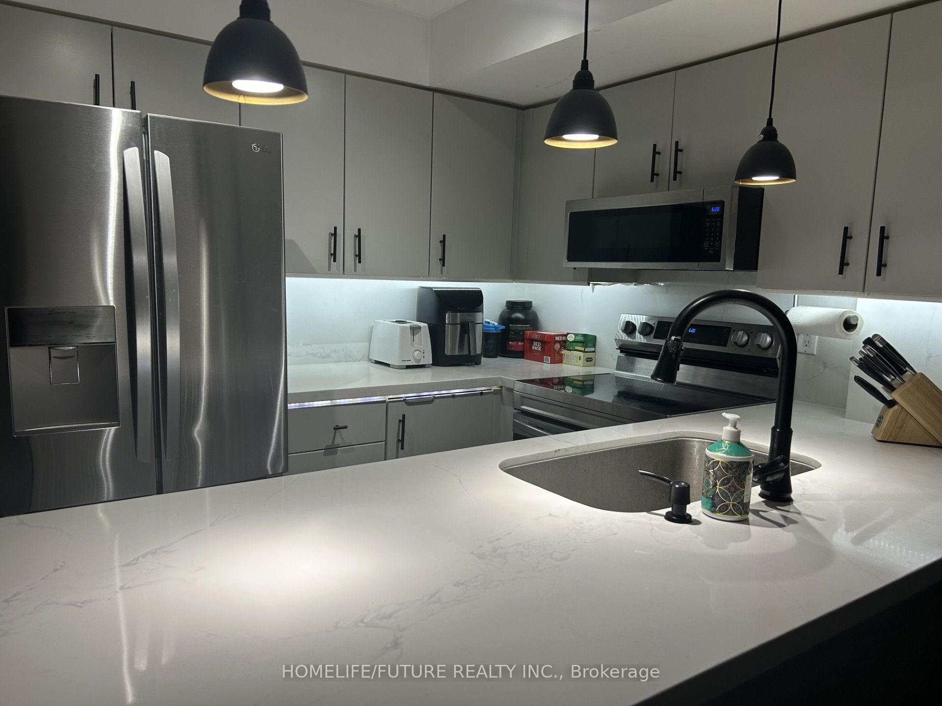 Additional image 4 of 100-415 Jarvis Street, Toronto, ON, M4Y 3C1