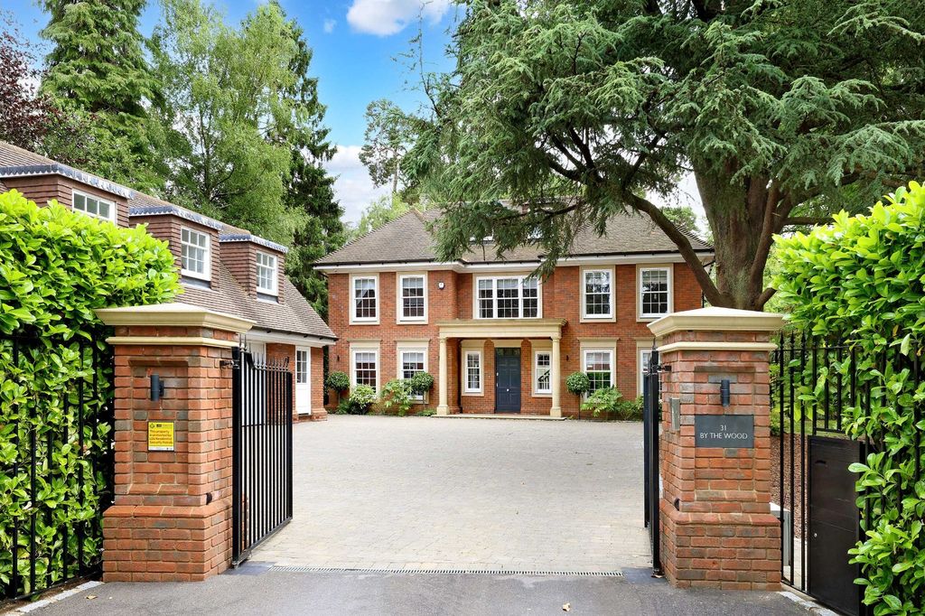 6 bed detached house for saleBurkes Road, Beaconsfield, Buckinghamshire HP9