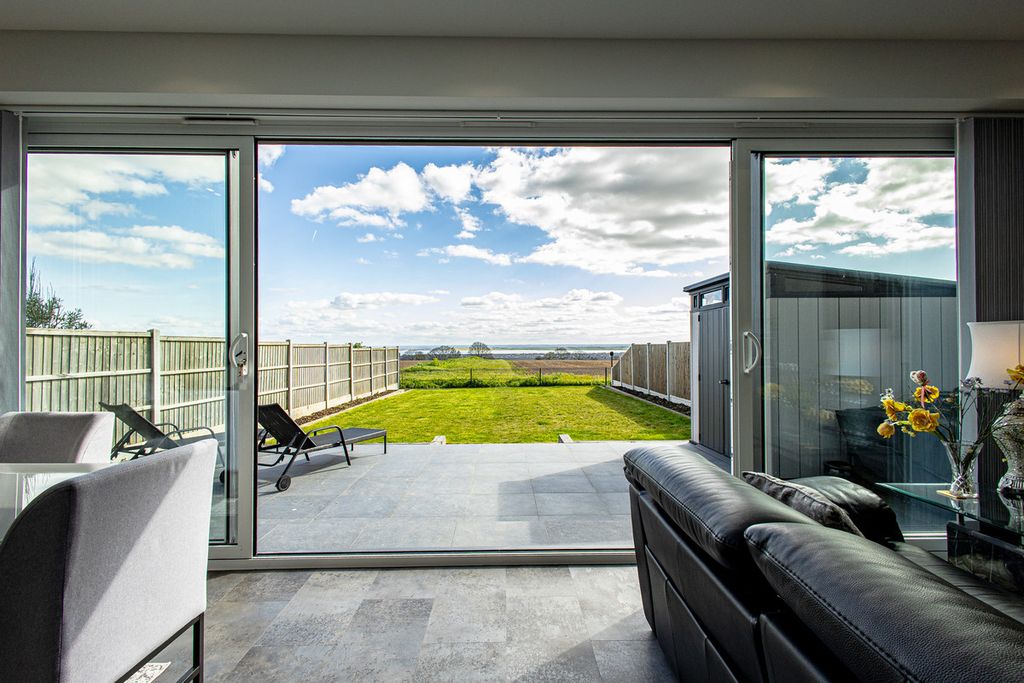 Additional image 18 of 4 bed detached house for saleCastle Road, Benfleet SS7