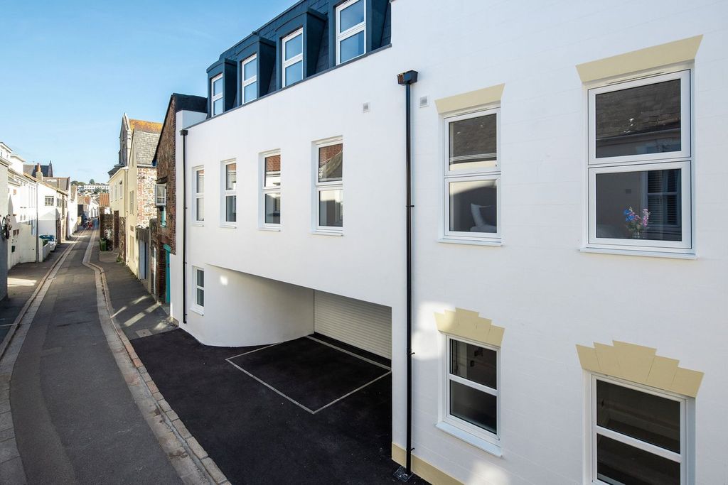 1 bed flat for saleGarden Lane, St Helier, Jersey JE2