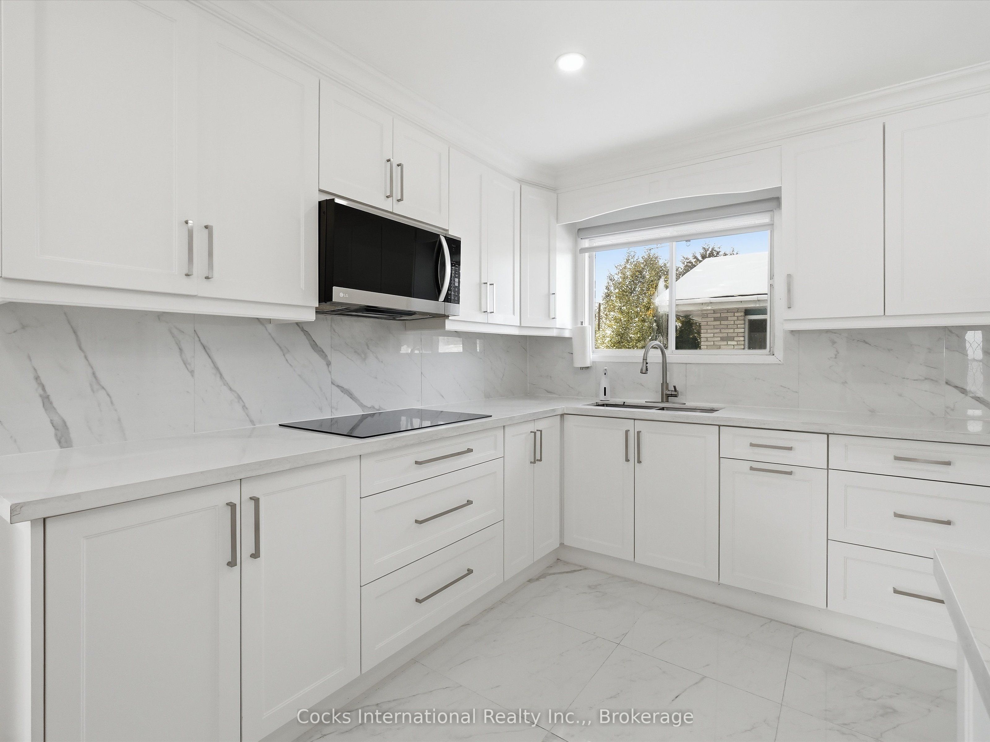 Additional image 6 of 36 Susan Street W, Huntsville, ON, P1H 1X2