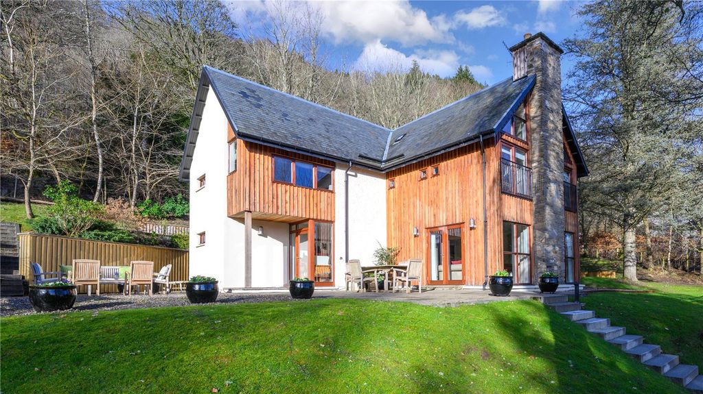 5 bed detached house for saleBirkenshaw, Weem, Aberfeldy, Perth And Kinross PH15