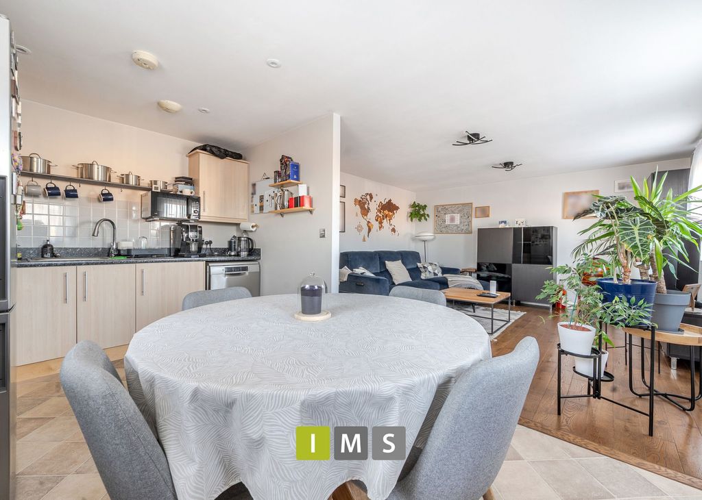 Additional image 3 of 2 bed flat for saleLondon Road, Bicester OX26