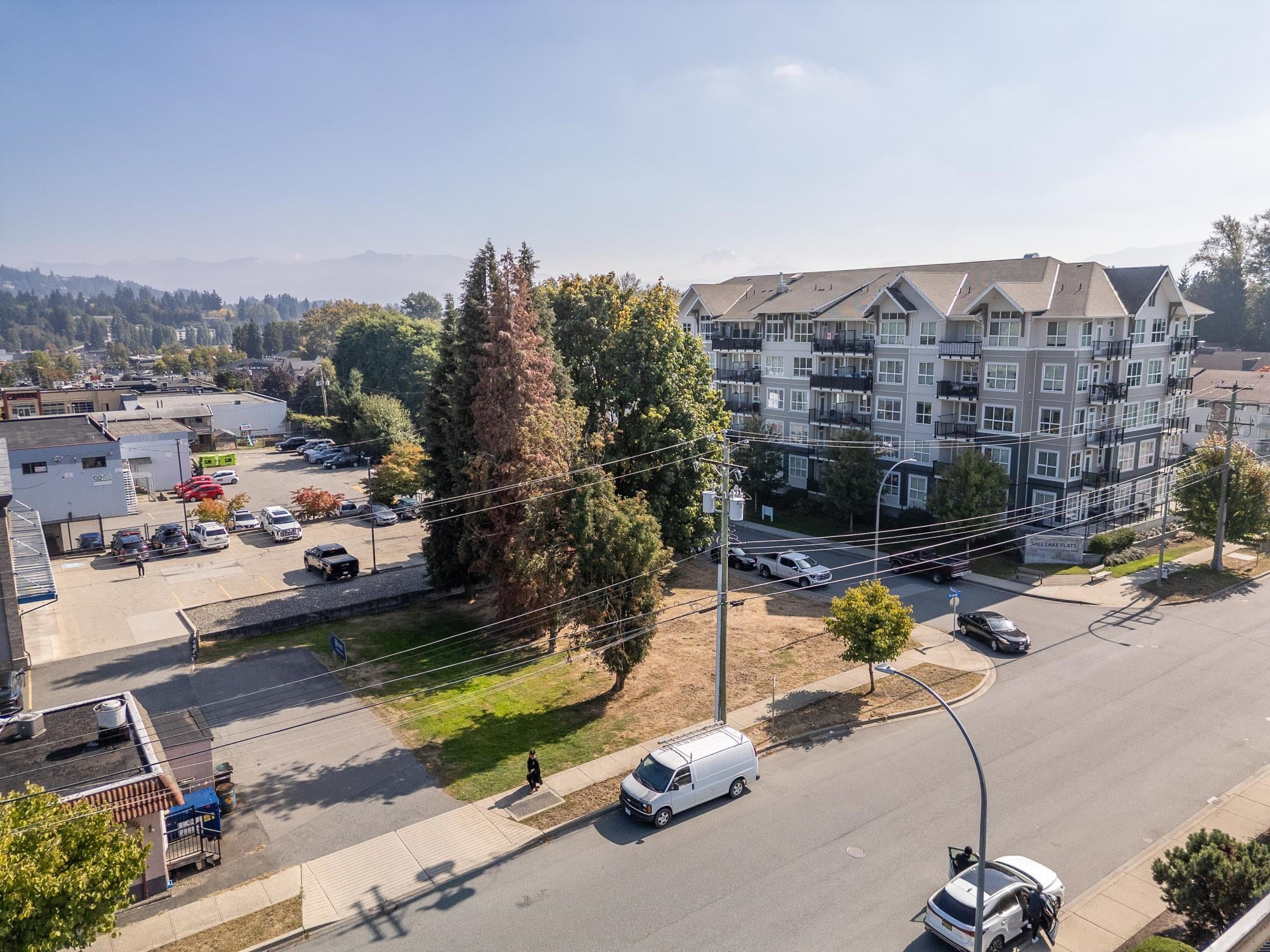 Additional image 5 of 2612 Bourquin Crescent E, Abbotsford, BC, V2S 1Y7