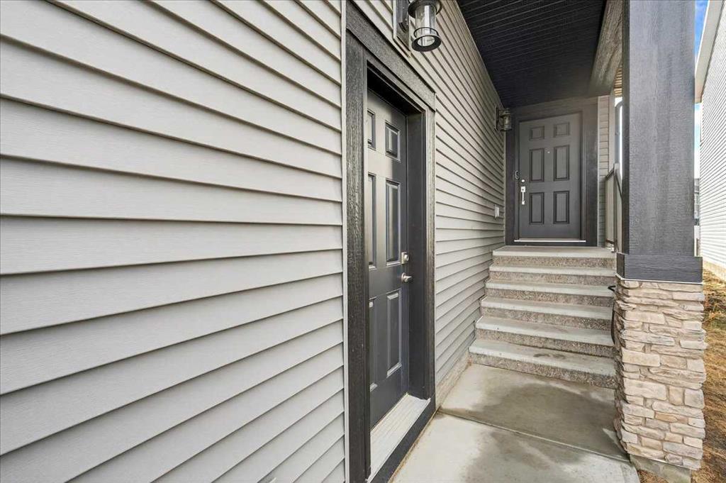 Additional image 4 of 17 Belmont Green SW, Calgary, AB, T2X5E3