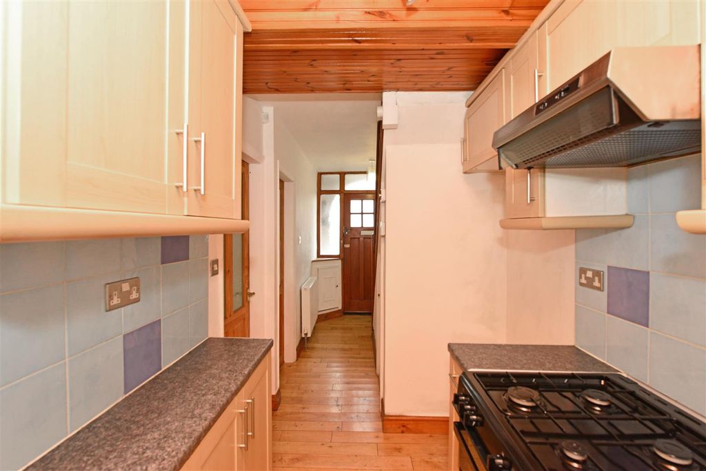 Additional image 3 of 3 bed semi-detached house for saleLynwood Crescent, Leeds LS12