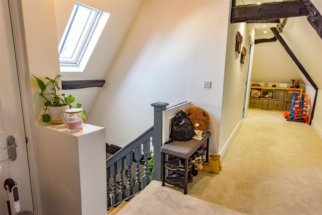 Additional image 5 of 2 bed flat for saleFitzhardinge House, Marybrook Street, Berkeley GL13