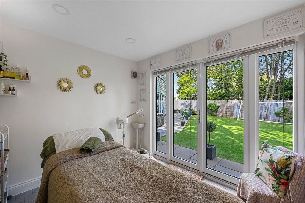 Additional image 24 of 4 bed detached house for saleAlderbury Road, Stansted Mountfitchet, Essex CM24