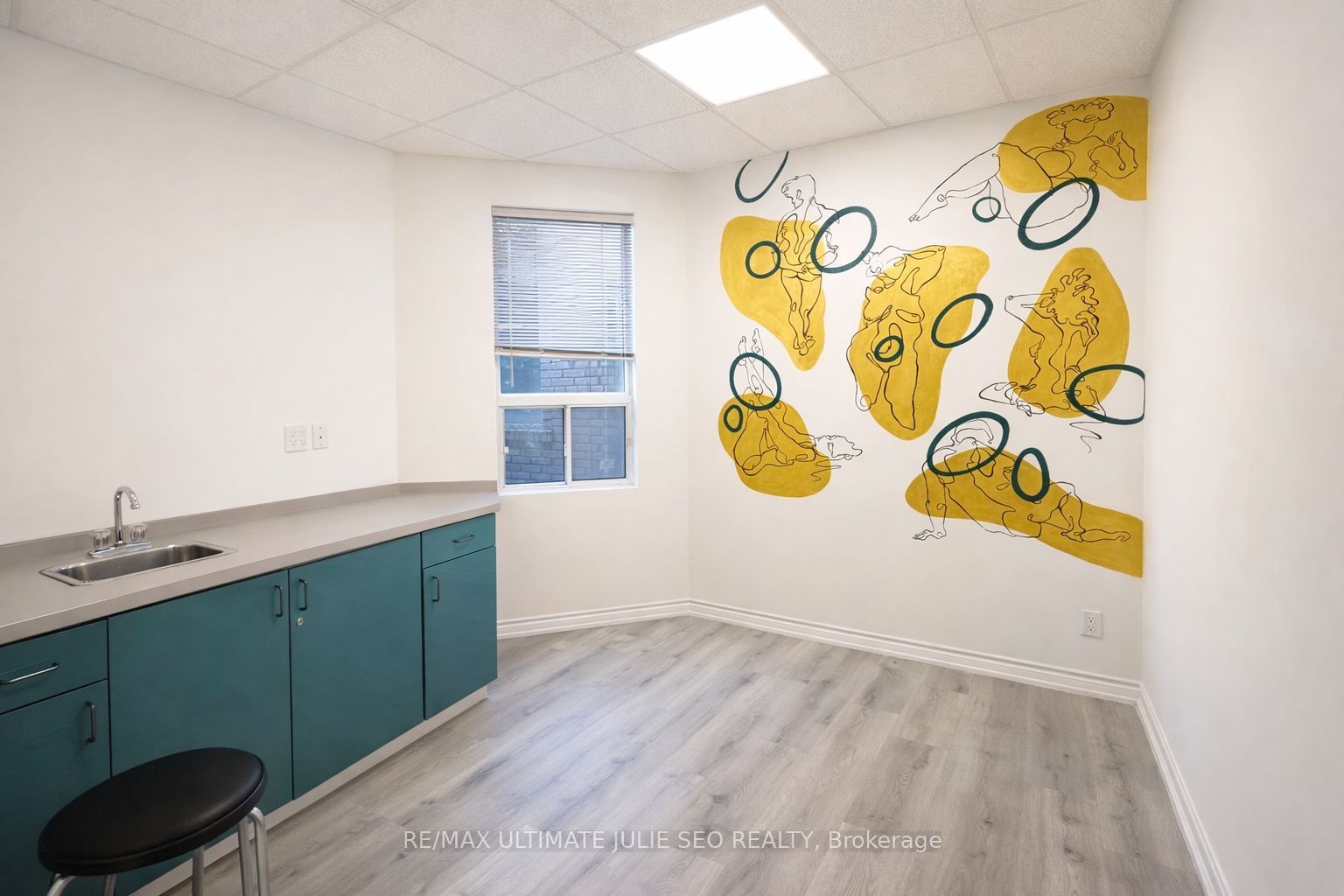 Additional image 5 of 1611 Bloor Street W, Toronto, ON, M6P 1A6