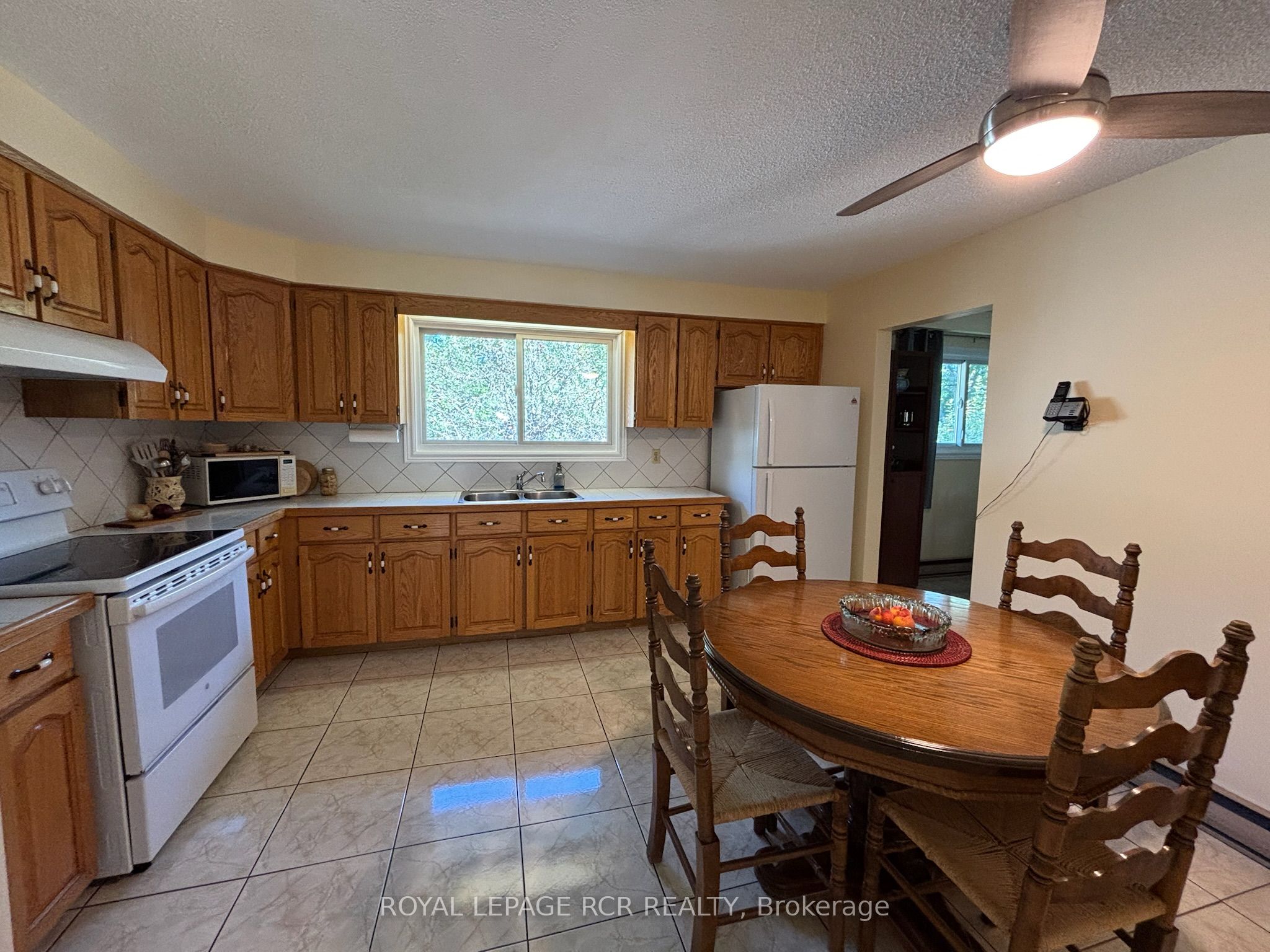 Additional image 6 of 1049 Elgin Street, Newmarket, ON, L3Y 3C3