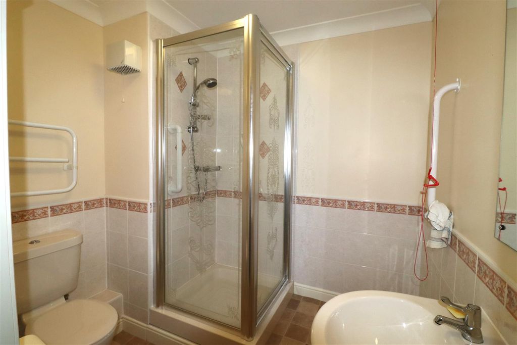 Additional image 12 of 2 bed flat for sale8 Royal Ness Court, Ness Walk, Inverness IV3