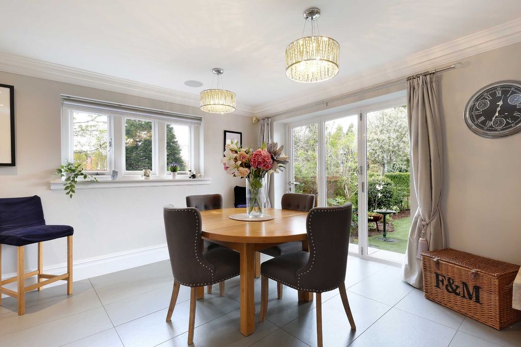 Additional image 7 of 4 bed detached house for saleQueen Elizabeth Crescent, Beaconsfield, Buckinghamshire HP9