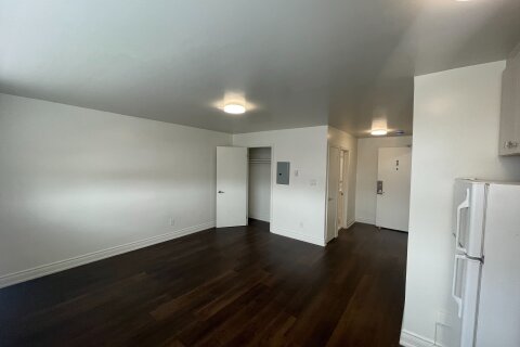 Additional image 6 of 1-1991 Lawrence Avenue E, Toronto, ON, M1R 2Z2