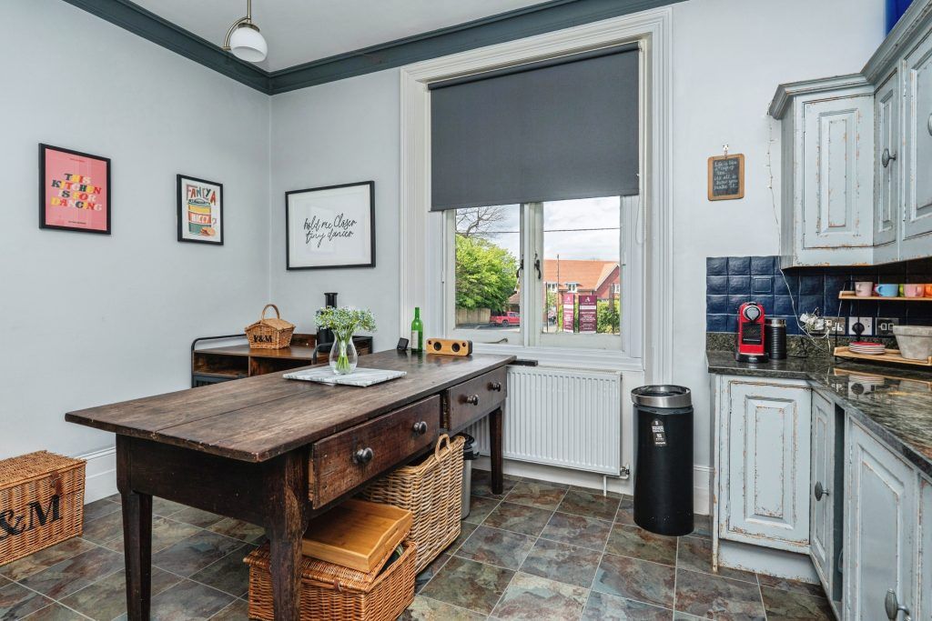Additional image 7 of 2 bed flat for saleFlat 4 Linden House, Guildford Road, Billingshurst RH14