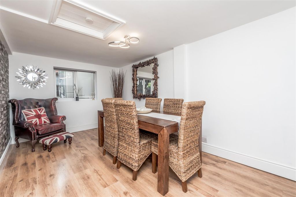 Additional image 4 of 3 bed detached house for saleWheelwright Close, Leeds LS12