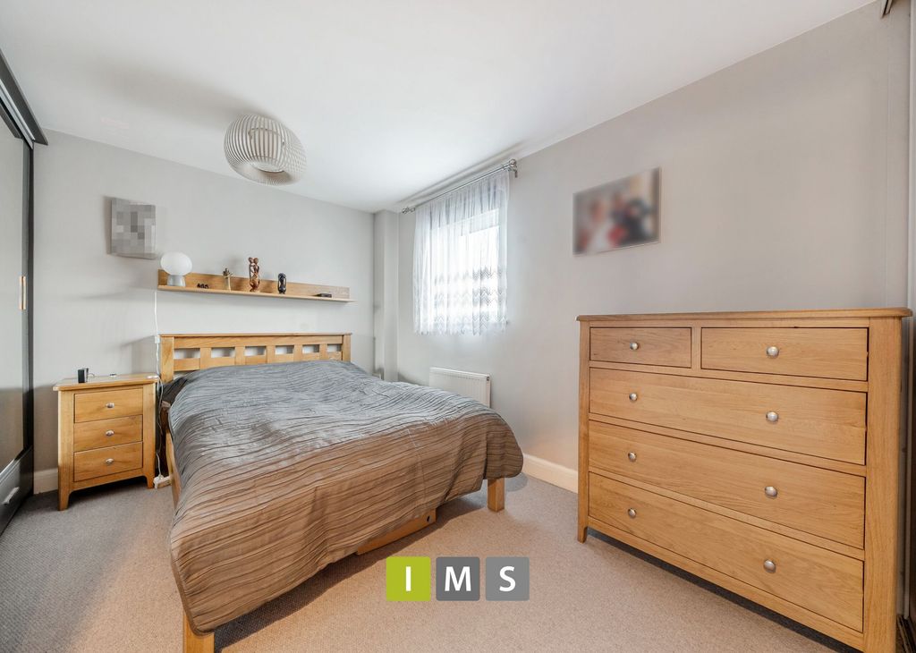 Additional image 4 of 2 bed flat for saleLondon Road, Bicester OX26