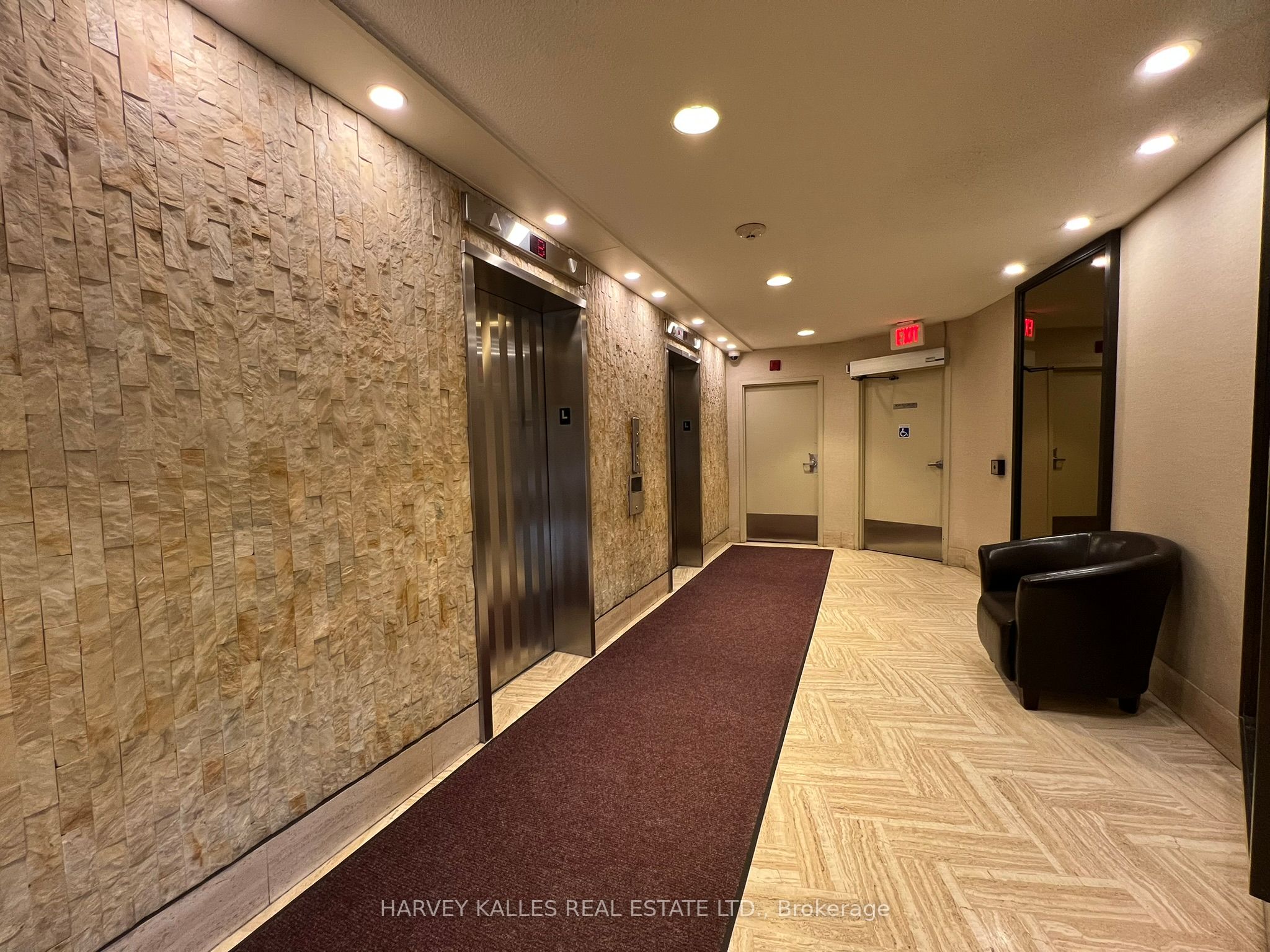 Additional image 4 of 704-150 Neptune Drive, Toronto, ON, M6A 2Y9