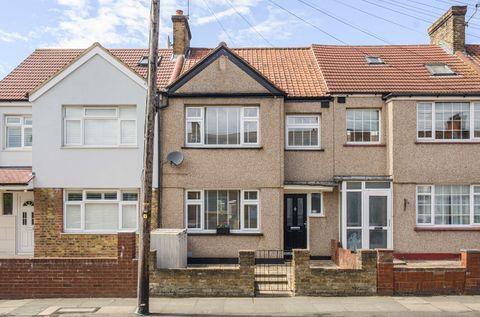 Castleton Road, Mitcham CR4