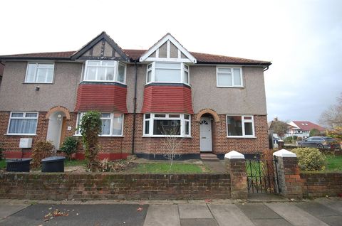 Berkeley Close, Ruislip, Middlesex HA4