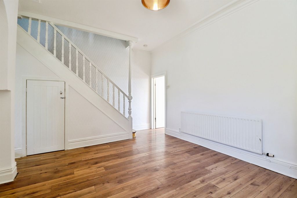Additional image 4 of 5 bed semi-detached house for salePorthkerry Road, Barry CF62