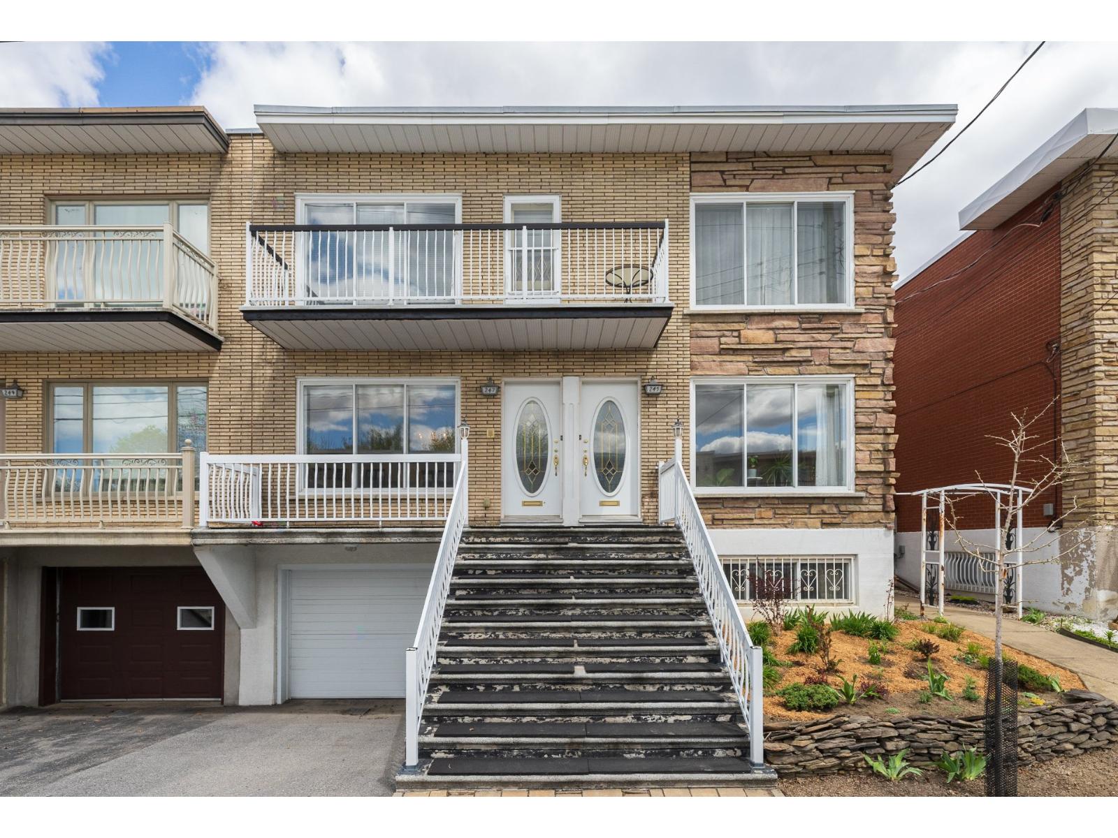 245-247 Av. Lacharité