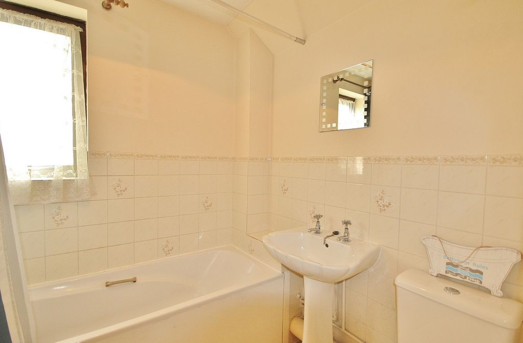 Additional image 7 of 1 bed flat for saleBurford Road, Carterton OX18