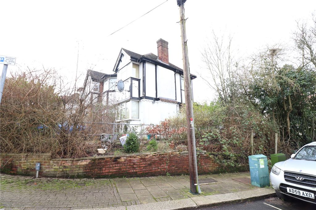 Additional image 3 of 4 bed semi-detached house for saleHayland Close, Kingsbury, London NW9