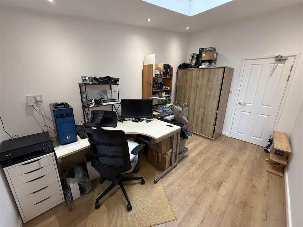 Additional image 11 of 3 bed detached house for saleCae Syr Dafydd, Cardiff CF11