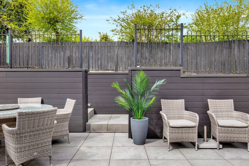 Additional image 28 of 5 bed detached house for saleConnaught Way, Alton GU34