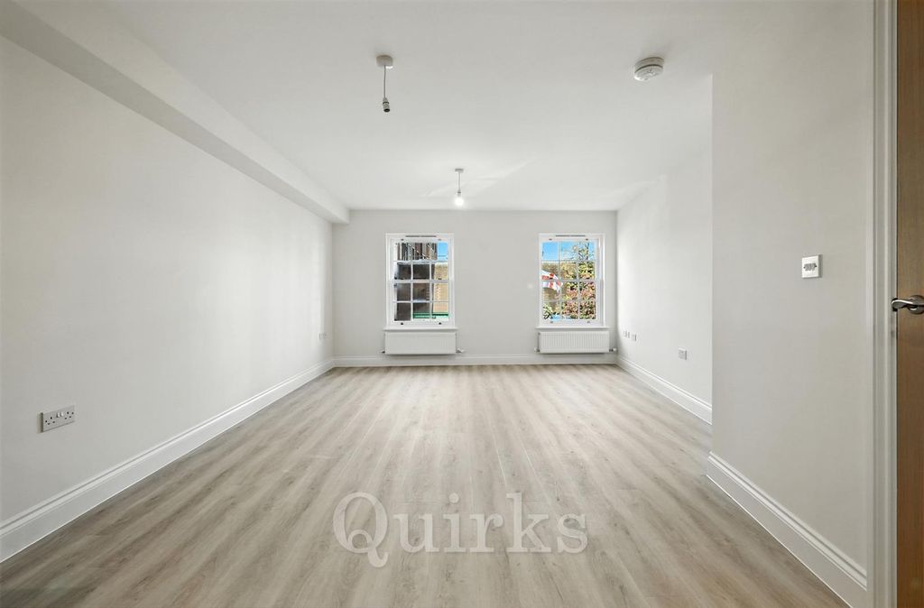 Additional image 6 of 1 bed flat for saleHigh Street, Billericay CM12