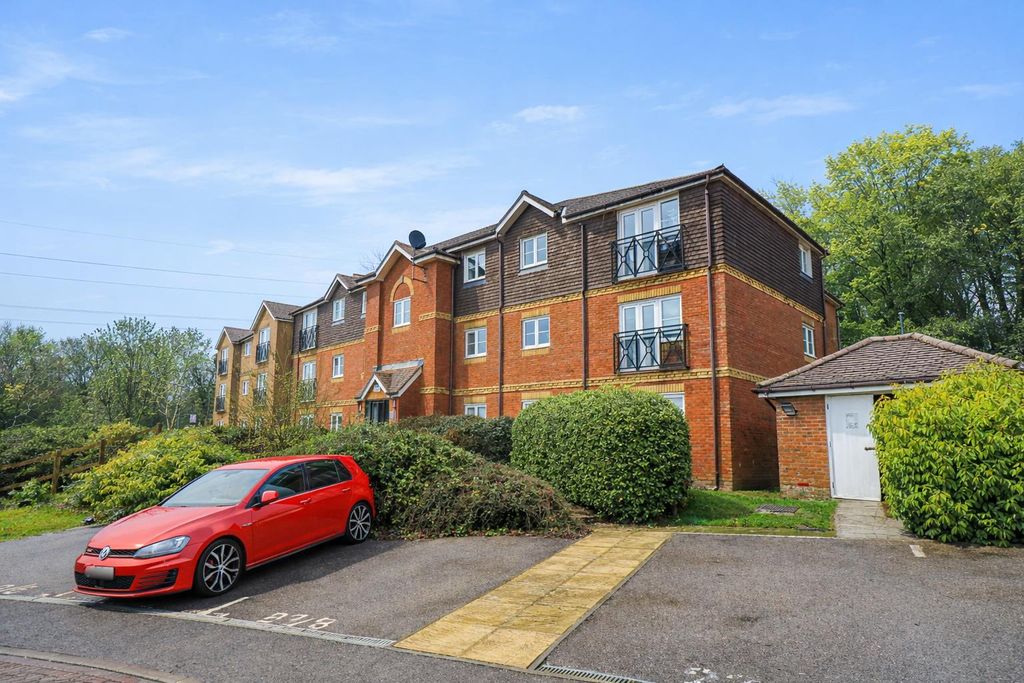 Additional image 11 of 2 bed flat for saleHelmsman Rise, St. Leonards-On-Sea TN38