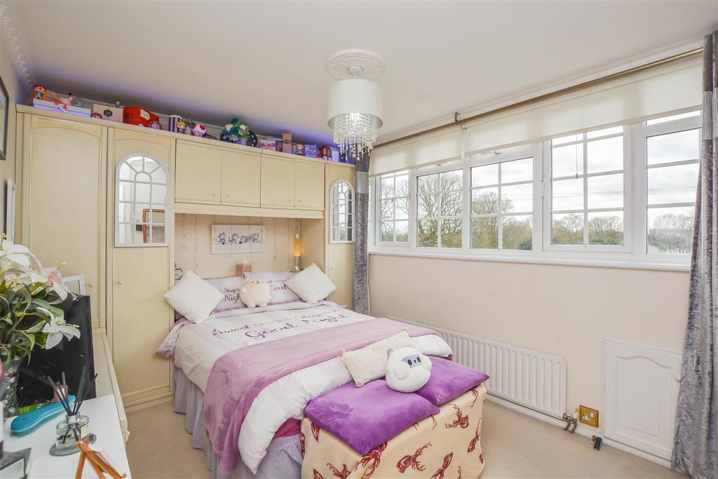 Additional image 13 of 4 bed detached house for salePlovers Barron, Wyatts Green, Brentwood CM15