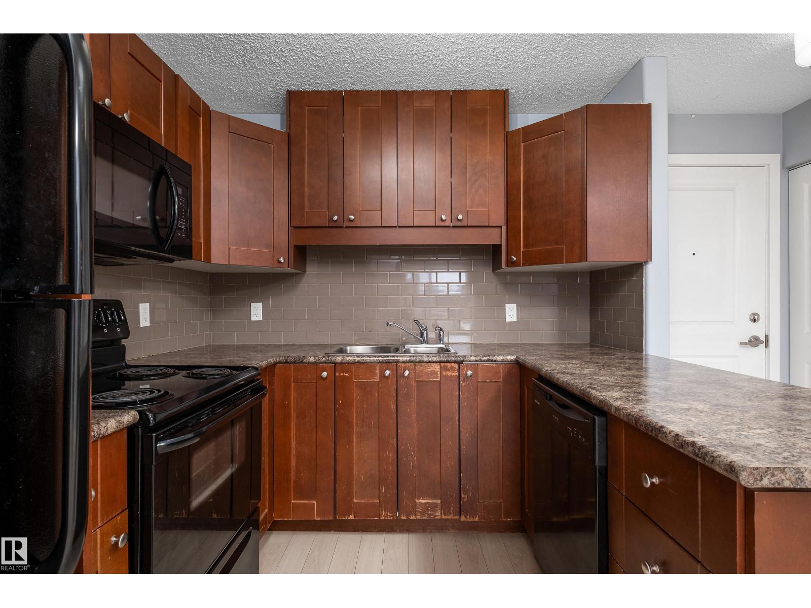 Additional image 6 of 405-10535 122 Street NW, Edmonton, AB, T5N4B7
