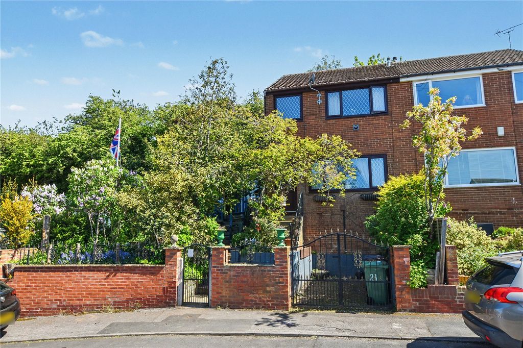 3 bed semi-detached house for saleWheelwright Avenue, Leeds, West Yorkshire LS12