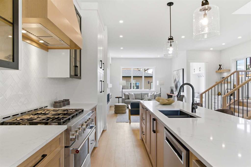 Additional image 5 of 2807 25a Street SW, Calgary, AB, T3E 1Z5