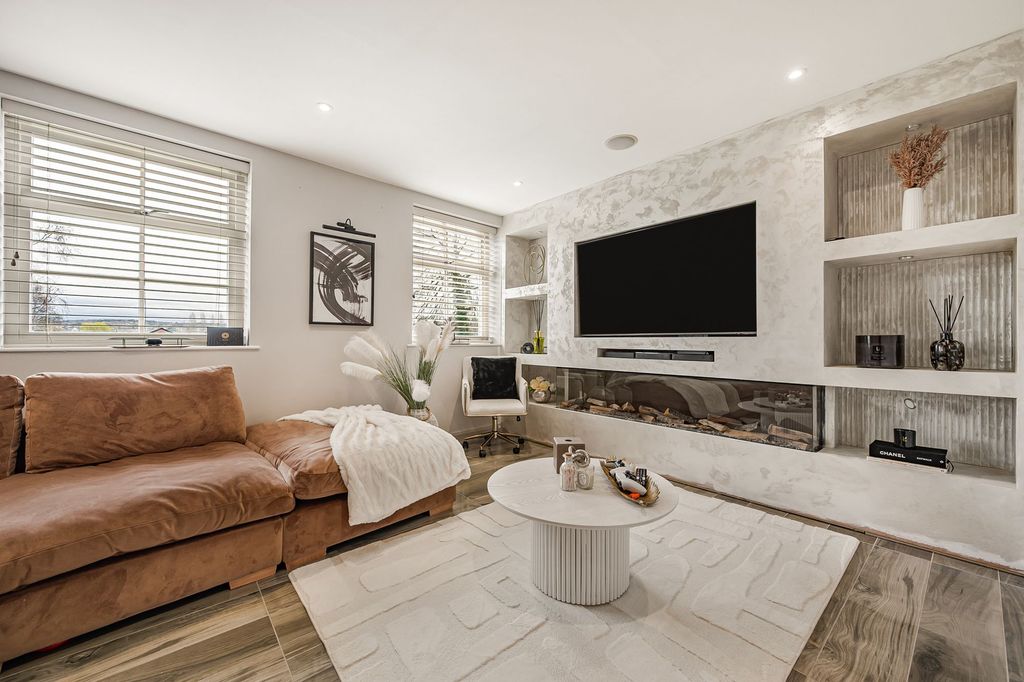 Additional image 12 of 3 bed terraced house for saleMerrymans Lane, Alderley Edge SK9