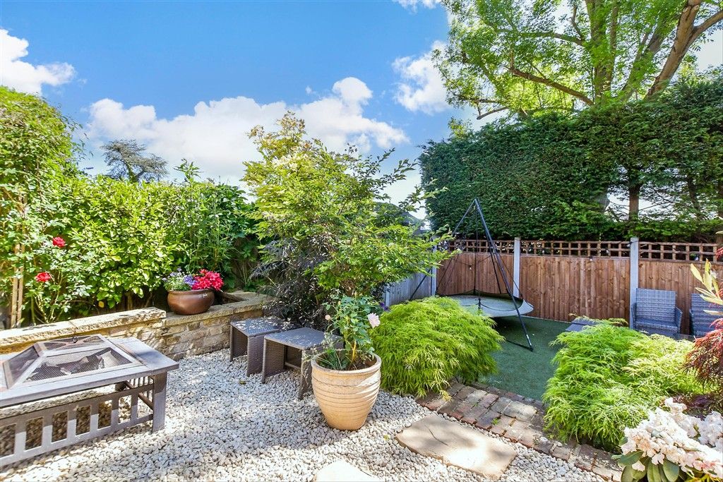 Additional image 17 of 4 bed semi-detached house for saleRussell Road, Buckhurst Hill, Essex IG9