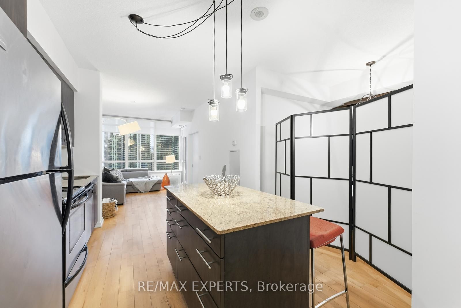 Additional image 4 of 2405-55 Bremner Boulevard, Toronto, ON, M5J 0A6